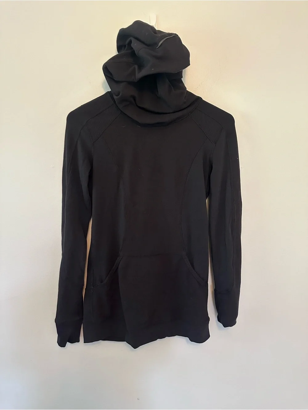 Lululemon Base Runner Hoodie Black Size 4 Rulu Running Pullover Thumbholes